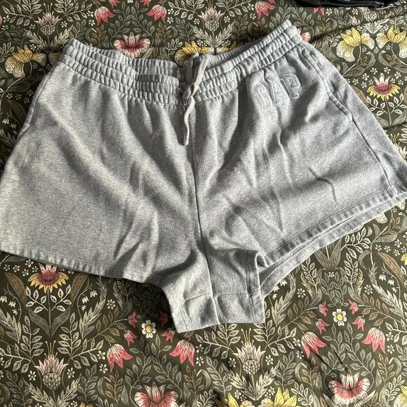 Grey Gap Sweat Shorts - Picture 3 of 3